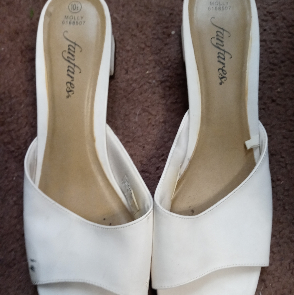 White dress sandal